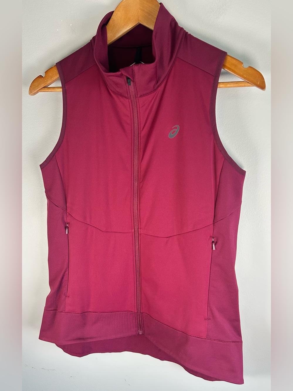 ASICS Womens H1 Running Vest Size M Red Burgundy Full Zip Reflective EUC - Picture 3 of 12